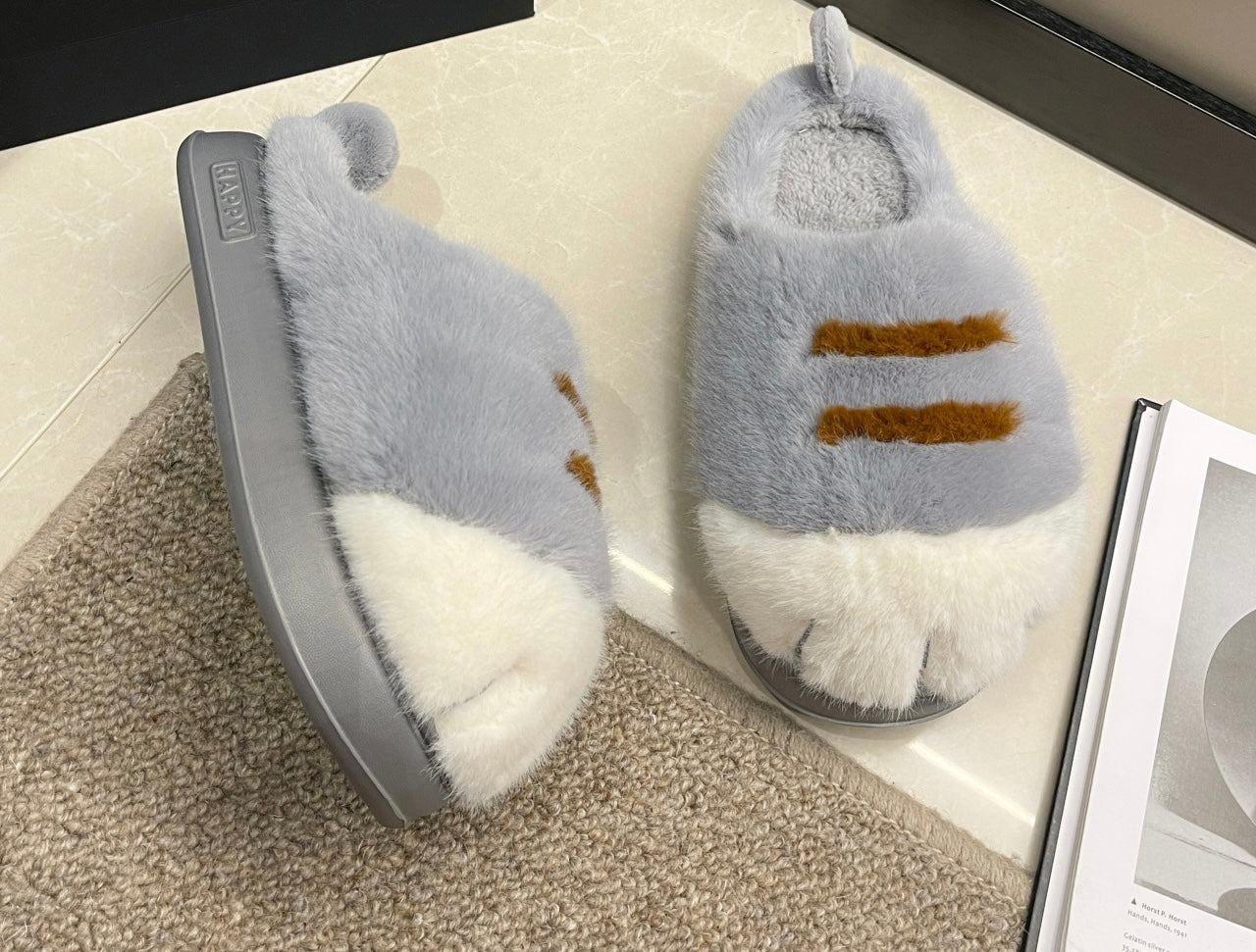 WhiskerWarm™ 3D Cat Paw Plush Slippers 🐾